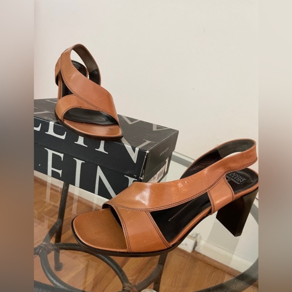 Anne Klein Vintage Leather Heels - Carmel - 8 NIB